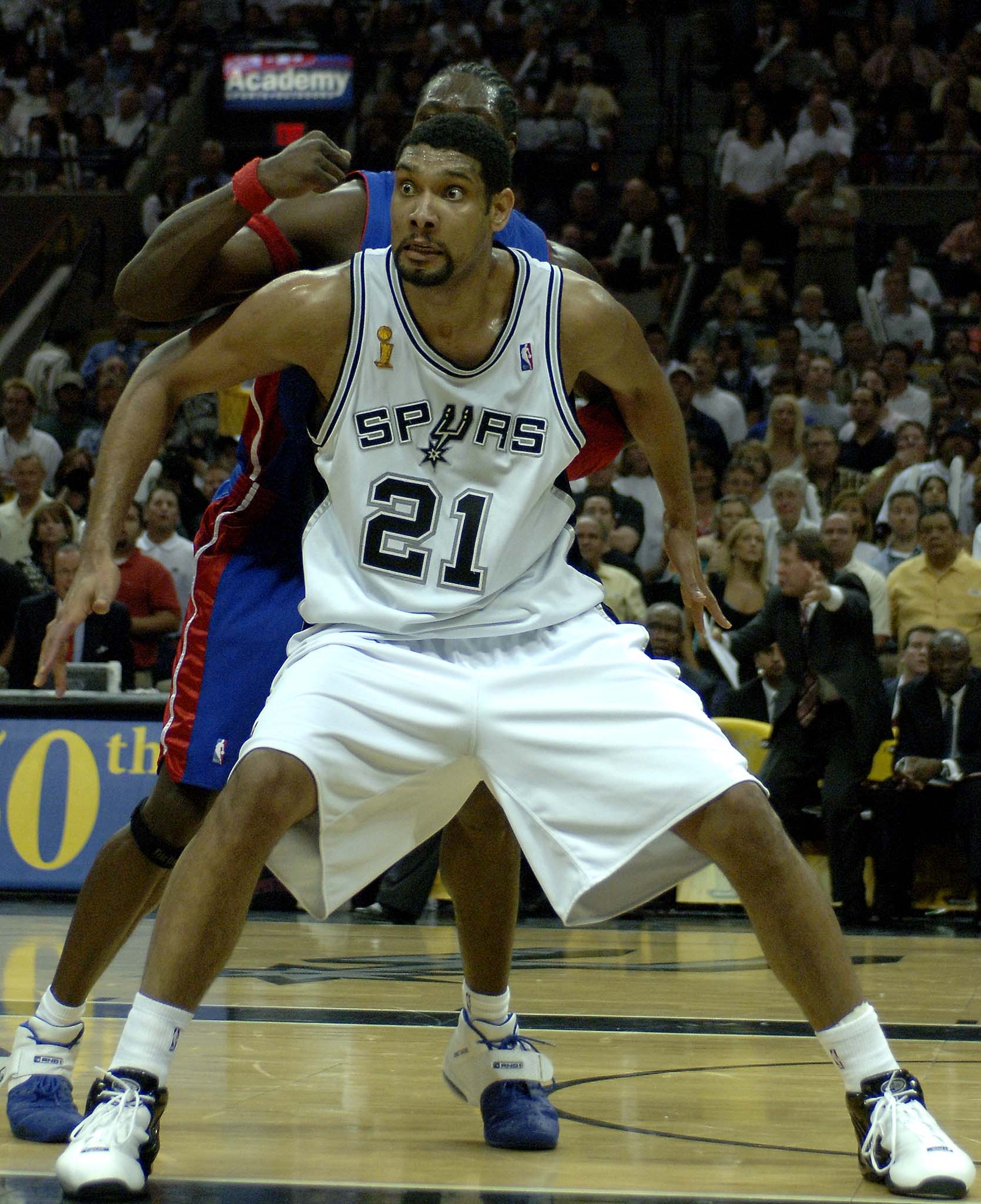 斯卢茨基：对手核心球员我们限制得不是特别好，给了很多机会（斯卢茨基：对方核心遏制不力，我们送出了太多机会）