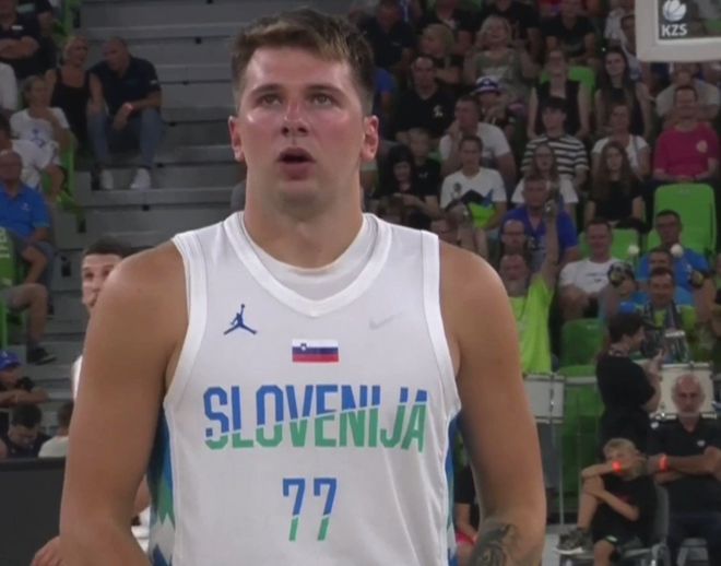 穆帅：我和孔蒂不是朋友，他是顶级教练但我不清楚他的为人（穆帅：与孔蒂算不上朋友，他是顶级主帅，但其为人我不甚了解）