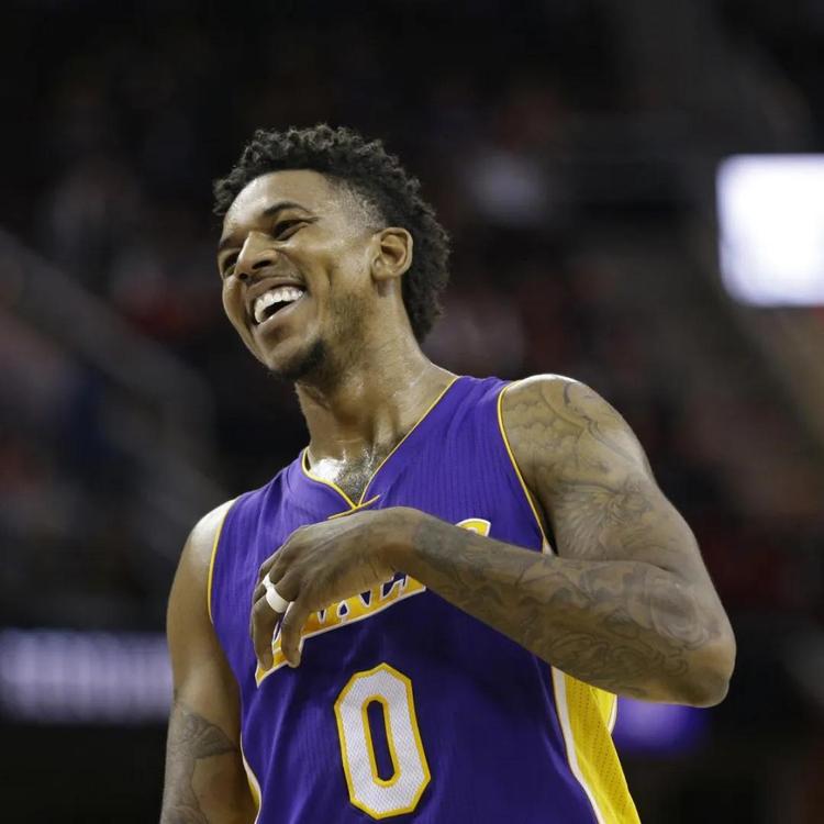 库尔图瓦呼吁总结教训，皇马能否从失利中重生？（库尔图瓦敦促汲取教训，皇马能否触底反弹？）