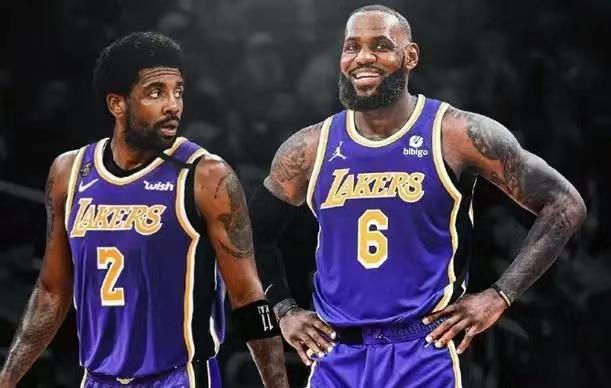 加比亚抱怨对手拖延时间，主裁：补时给了，你们想要15分钟吗（加比亚指责对手拖延，主裁回怼：补时已给，还想要15分钟？）