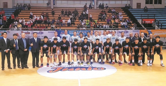 赵松源：想要帮助球队要先适应打法；希望脚下和头球兼备（赵松源：助球队先融入打法，力求脚下技术与头球并重）