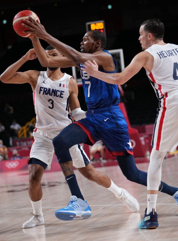 CBA球队战术变化及分析（CBA各队战术演变与解读）