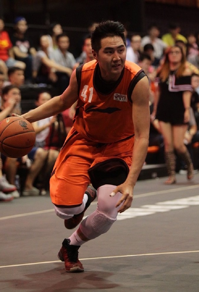 德国U21大名单：17岁卡尔入选，比朔夫、阿尔扬-伊布在列（德国U21名单出炉：17岁卡尔入围，比朔夫、阿尔扬-伊布齐入选）