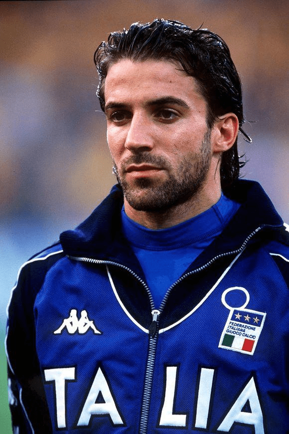 科尔德罗·维加将执法巴塞罗那对阵奥萨苏纳：裁判风格能否左右比赛走向？（科尔德罗·维加吹罚巴萨对奥萨苏纳：判罚尺度会影响胜负吗？）