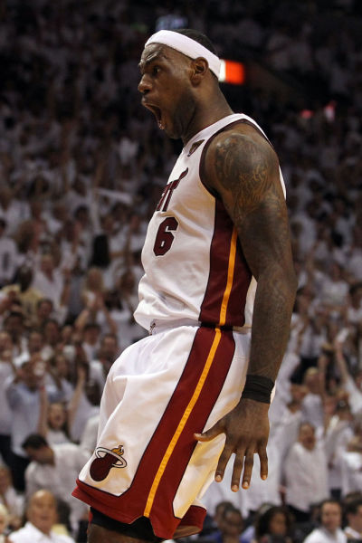 2-0！五大联赛最猛队诞生：三线连续18场不败，同时领跑英超+欧冠（2-0再奏凯！顶级联赛最强势球队三线豪取18场不败，英超与欧冠双线领跑）