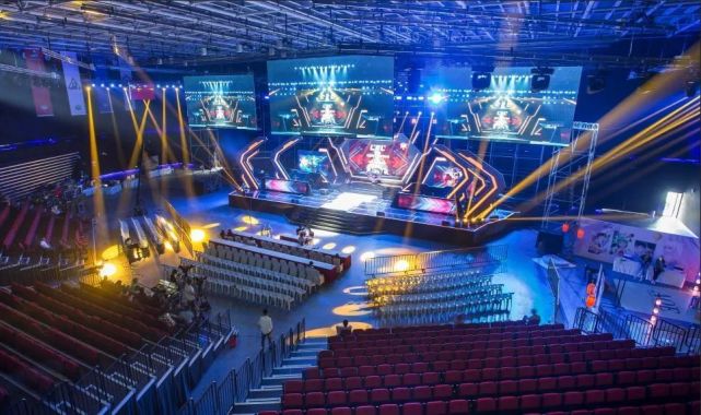 和本地优秀 和本地优秀